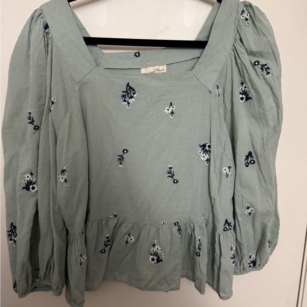 Universal Thread Sage Green Embroidered Puff Sleeve Peasant Blouse